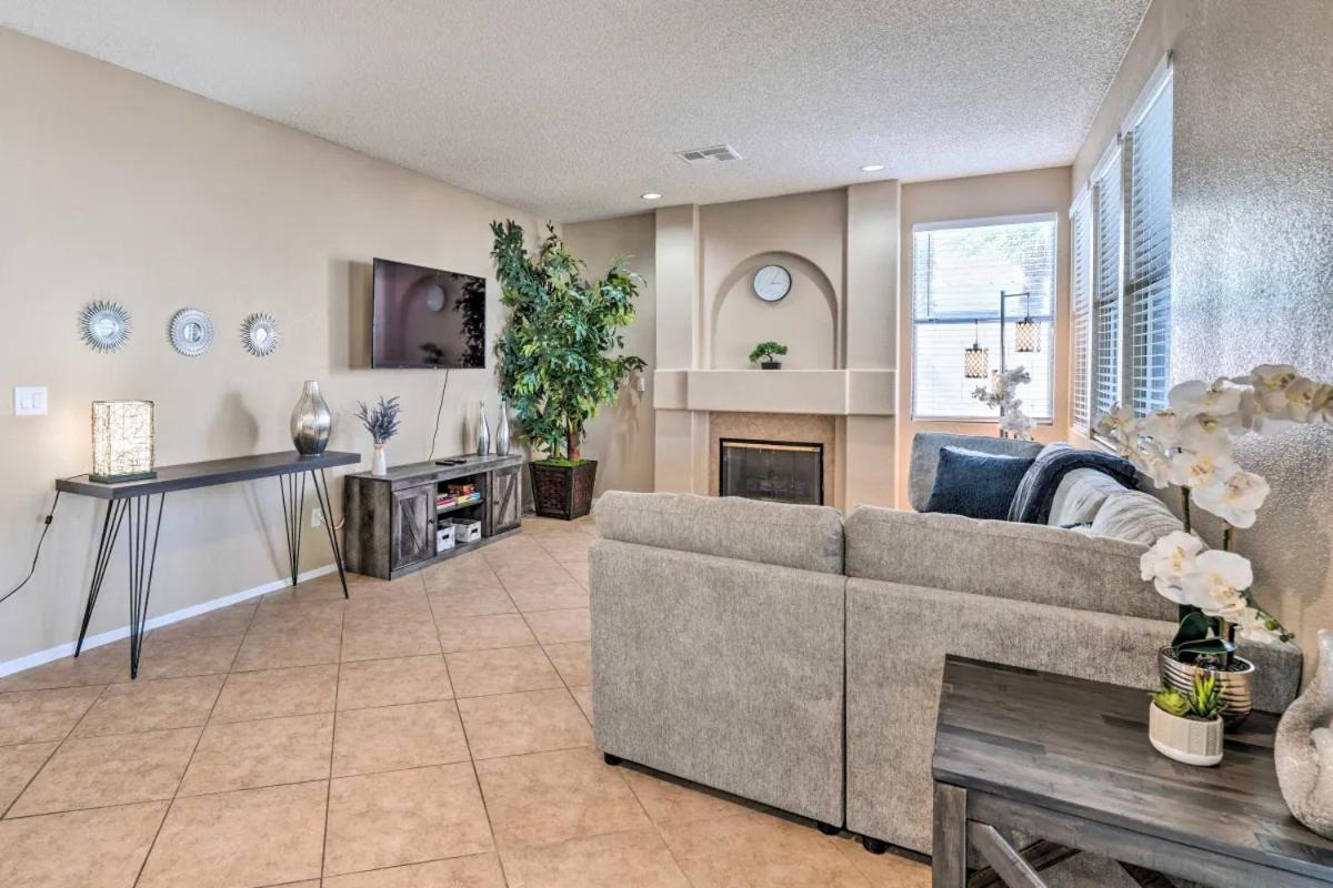A Beautiful House With Hot Tub, Grill & Games! Villa Las Vegas Exterior foto