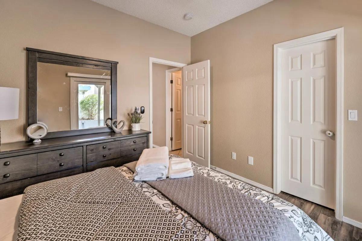 A Beautiful House With Hot Tub, Grill & Games! Villa Las Vegas Exterior foto